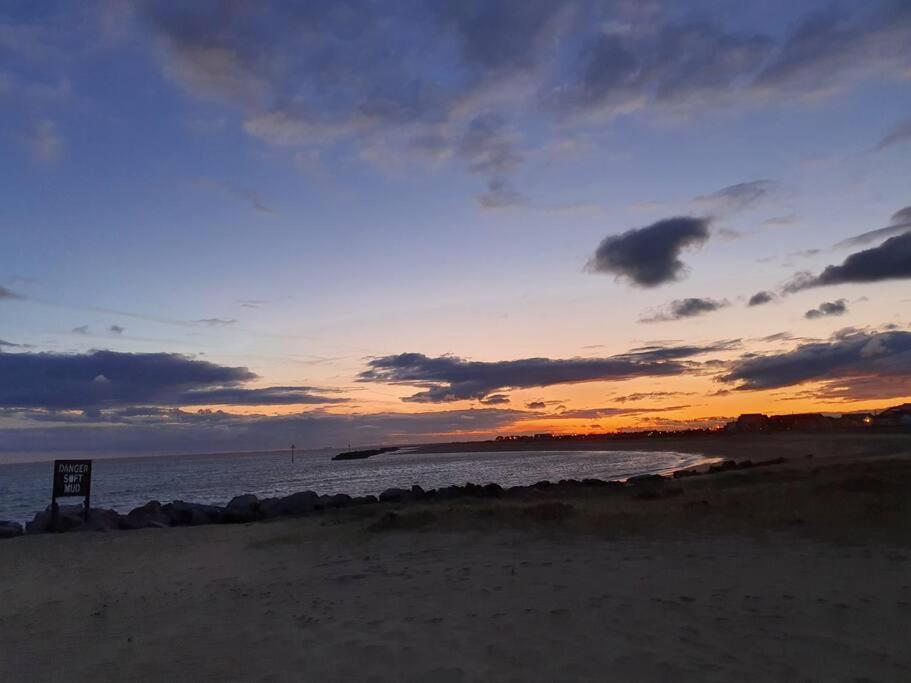 Jaywick Sands Awave From It All - Escape The City Life מראה חיצוני תמונה