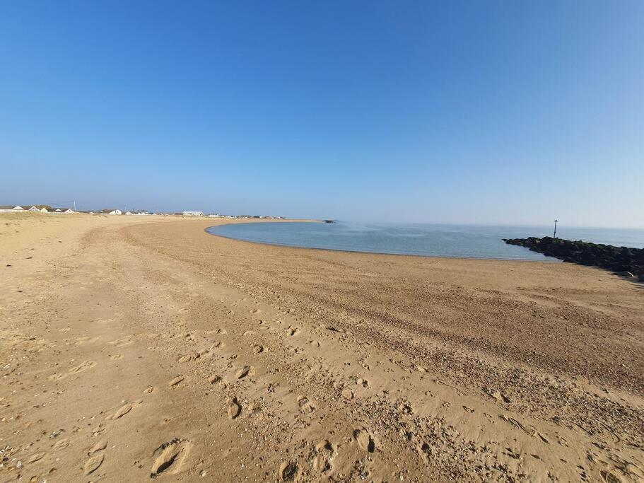 Jaywick Sands Awave From It All - Escape The City Life מראה חיצוני תמונה